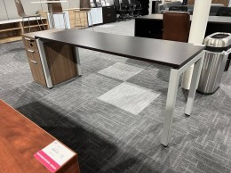 Training Table with Metal Legs