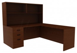 The Benefits of Adding a Hutch To Your Desk