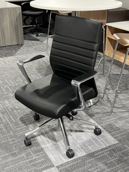 Conference Chair with Floating Arms