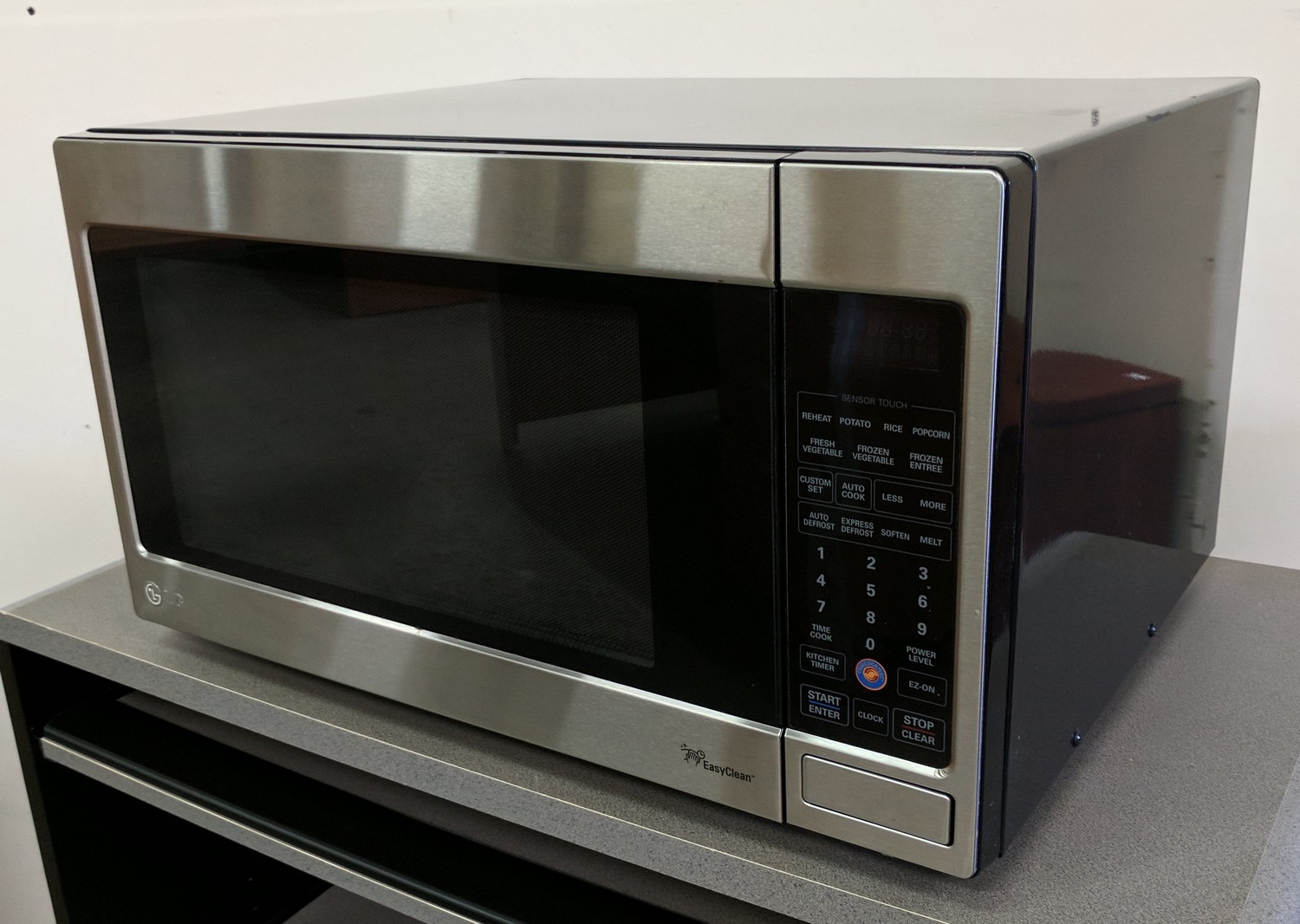 LG LCRT2010ST 120 Watt Stainless Steel Microwave Madison Liquidators   2004 Lg Lcrt2010st 120 Watt Stainless Steel Microwave 1 